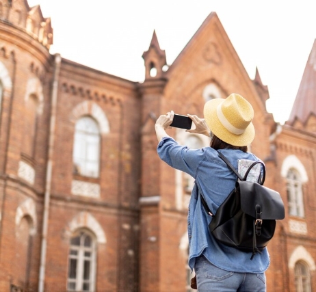 Tourism and travel experts in IV infotech